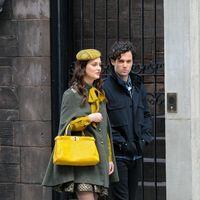 Celebrities on the set of 'Gossip Girl' filming on location